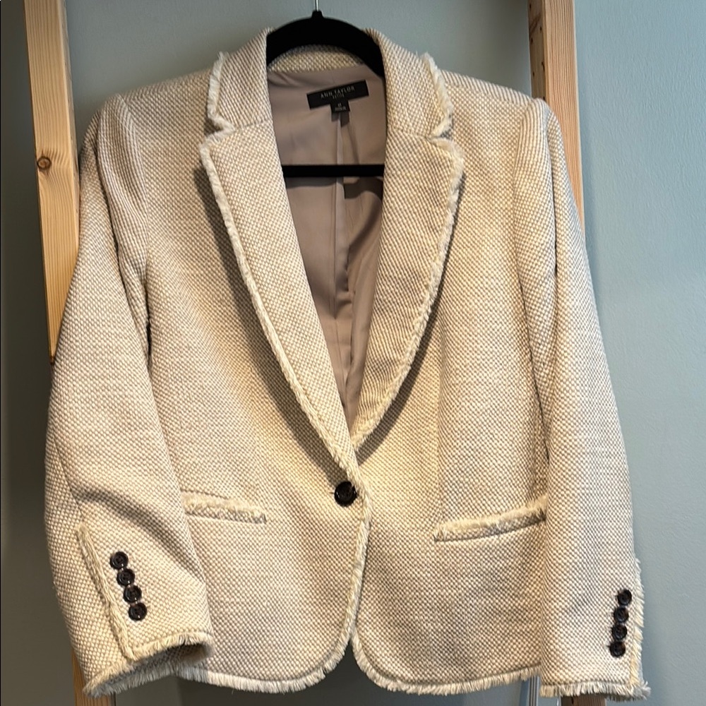 Ann Taylor Cream Blazer with Professional Tailoring